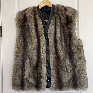 Adolph Schuman Women’s Faux Fur/Leather Vest L/XL
